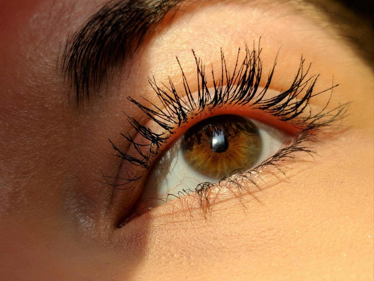 Woman left eye