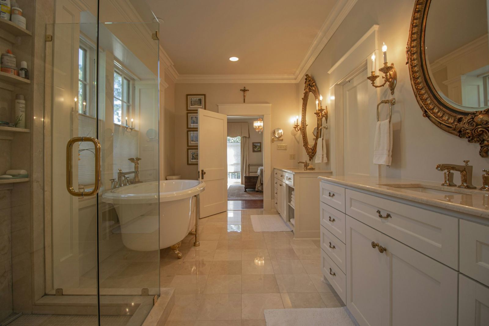 Primary bath with freestanding tub