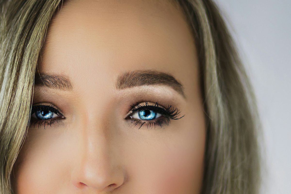 Woman with blue eyes and brown hair